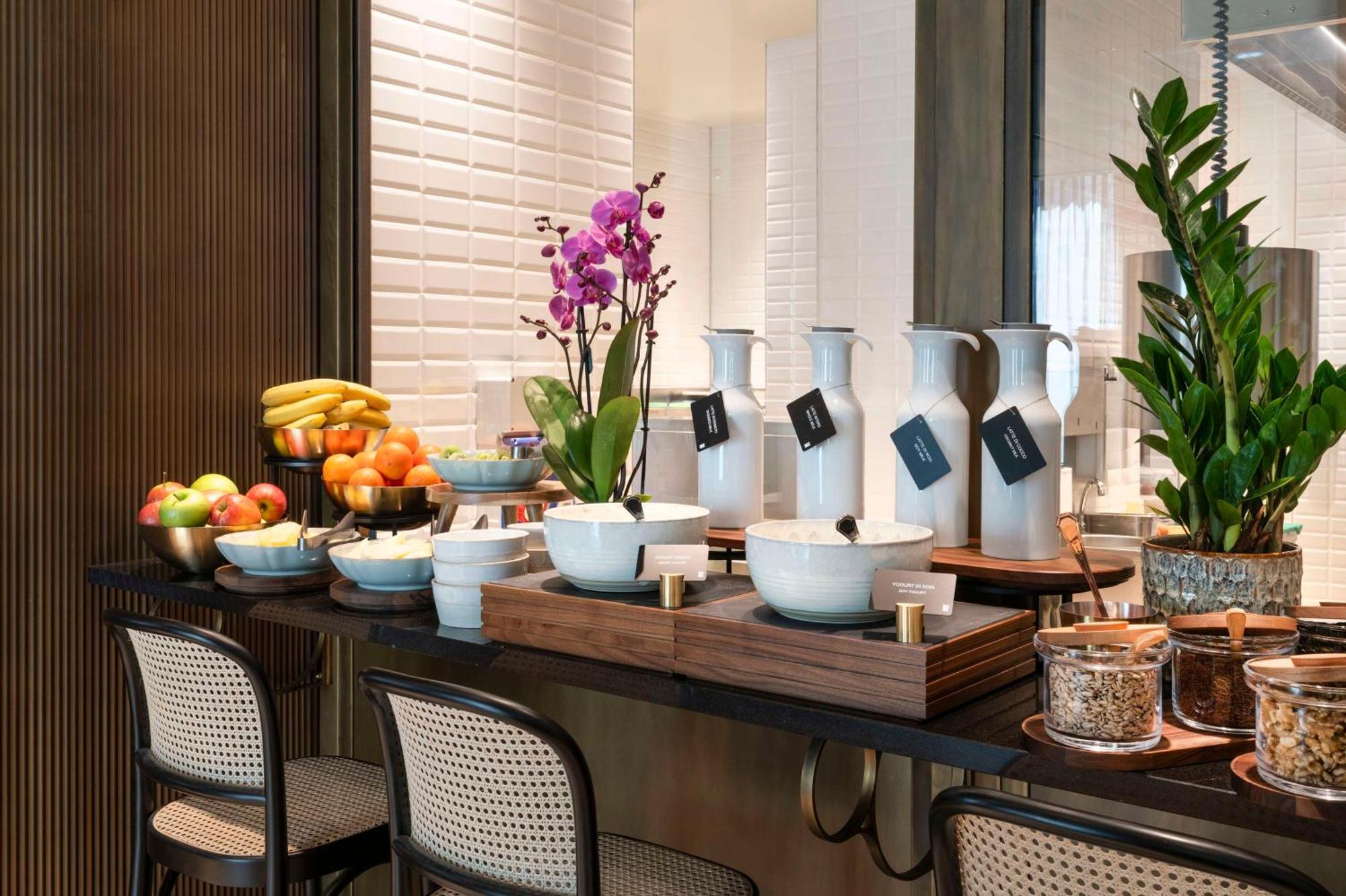 Radisson Collection Hotel, Antica Hotel Rom