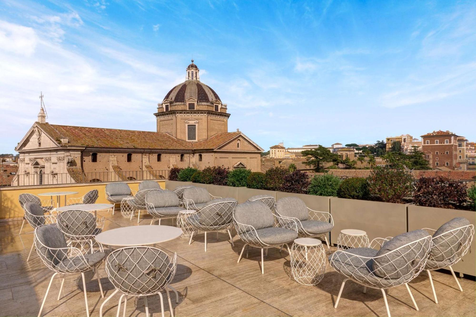 Radisson Collection Hotel, Antica 5* Rom
