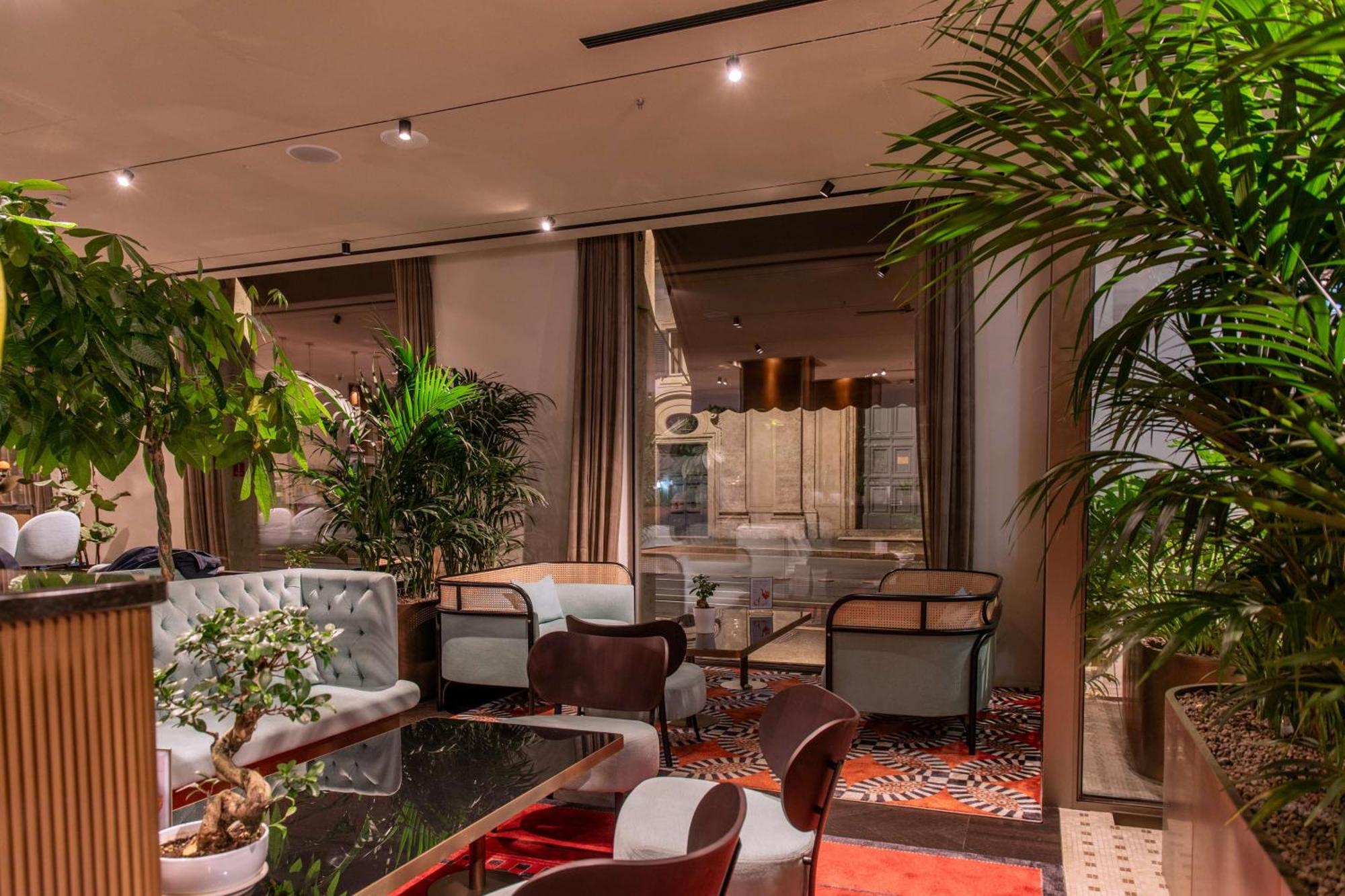 Radisson Collection Hotel, Antica Hotel Rom